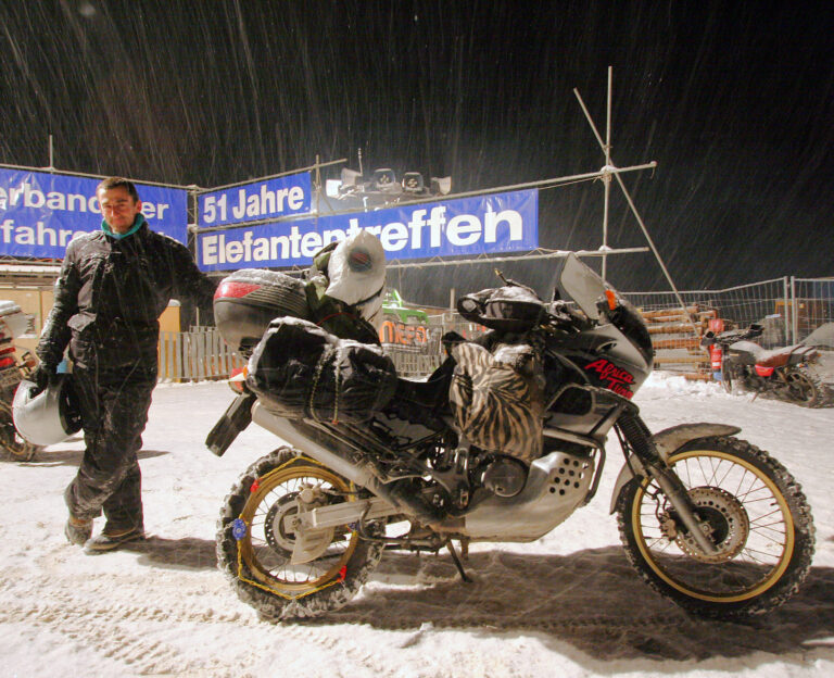 UomoMezzo di Carlo "Baypiss" Acquistapace, 2007-01, Elefantentreffen, Loh (Germania), Honda XRV750 Africa Twin RD07A