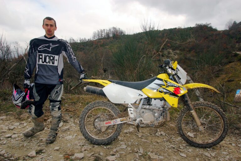 UomoMezzo di Carlo "Baypiss" Acquistapace, 2007- 02, Cavalcata dei Monti Sabini, Poggio Perugino (RI), Suzuki DR-Z400E