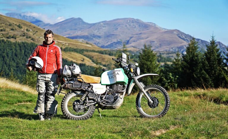 UomoMezzo di Danilka Livieri, 2015-09, HAT, Colle di Gilba (CN), Yamaha XT500 Neveu Replica