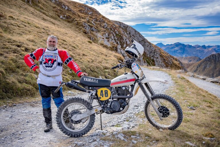 UomoMezzo Manuel Riboldi, 2025-10, Colle delle Carsene (CN), HAT Legend, Yamaha XT500