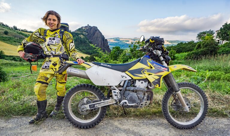 DonnaMezzo di Raffaella Cegna, 2018-05, Cef Aventure, Pietra Perduca (PC), Suzuki DR-Z400S
