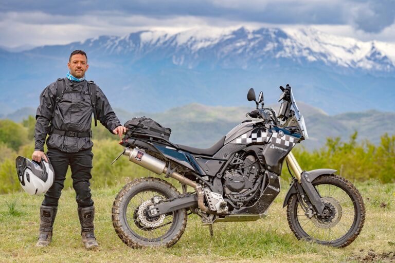 UomoMezzo di Daniele Celauro, 2024-04, Sterrare è Umano, Monte della Farina (TE), Yamaha Ténéré 700