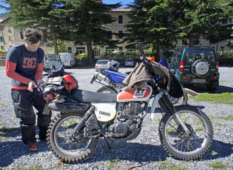 UomoMezzo di Danilka Livieri, 2010-09, HAT, Ormea (CN), Yamaha XT500