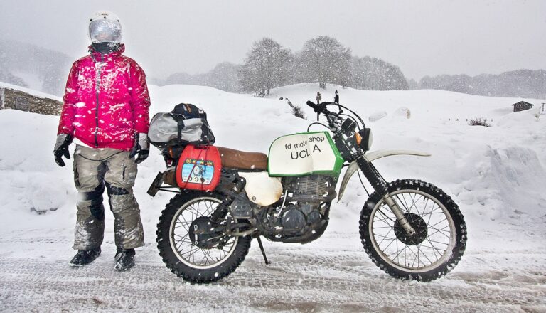 UomoMezzo di Danilka Livieri, 2013-02, Fintentreffen, Campaegli (RM), Yamaha XT500 Neveu Replica