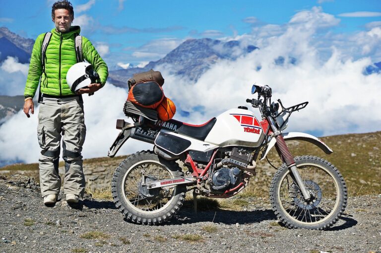 UomoMezzo di Danilka Livieri, 2014-09, HAT, Colle dell'Assietta (TO), Yamaha XT600Z Ténéré