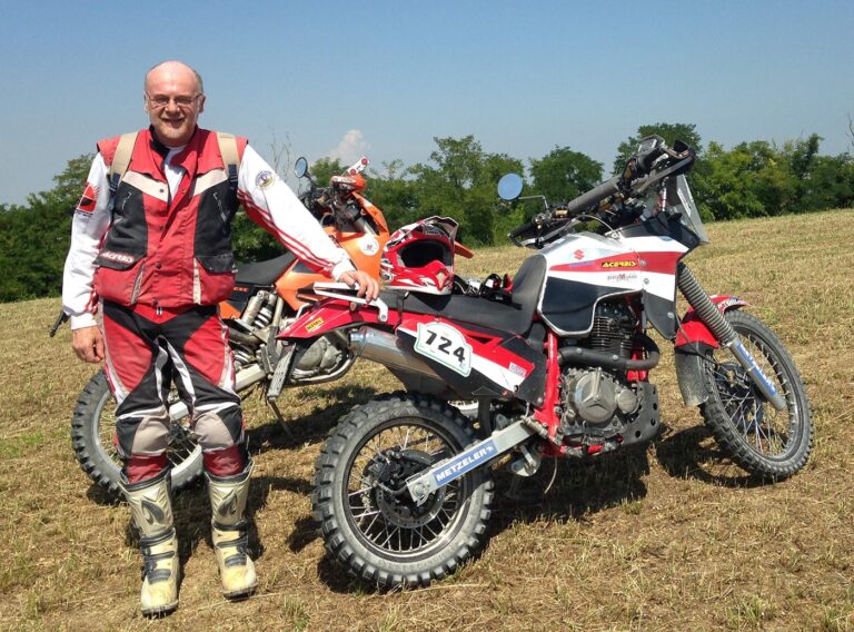 UomoMezzo Pietro Vitale, 2014, ricognizione "Orma Feast", Ponzano (FM), Suzuki DR750S Big