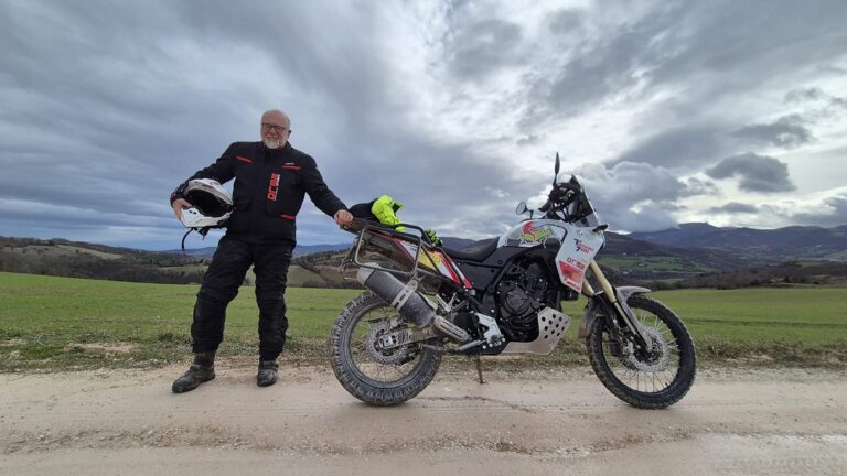 UomoMezzo Pietro vitale, 2026-01, ricognizione "Le bianche dei castelli", Fenigli (PU), Yamaha Ténéré 700