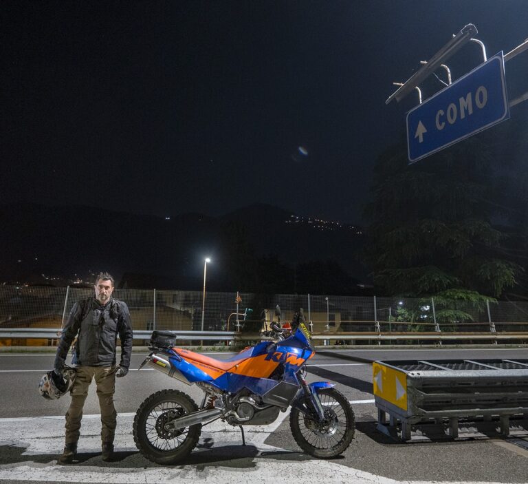 UomoMezzo di Massimo Di Trapani, 2026-03, Cernobbio (CO), KTM 950 LC8 Adventure S