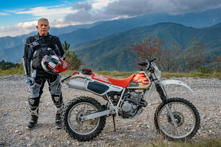 UomoMezzo di Maurizio Bombarda, 2025-10, HAT Legend, Colle di Caprauna (CN), Honda XR250R