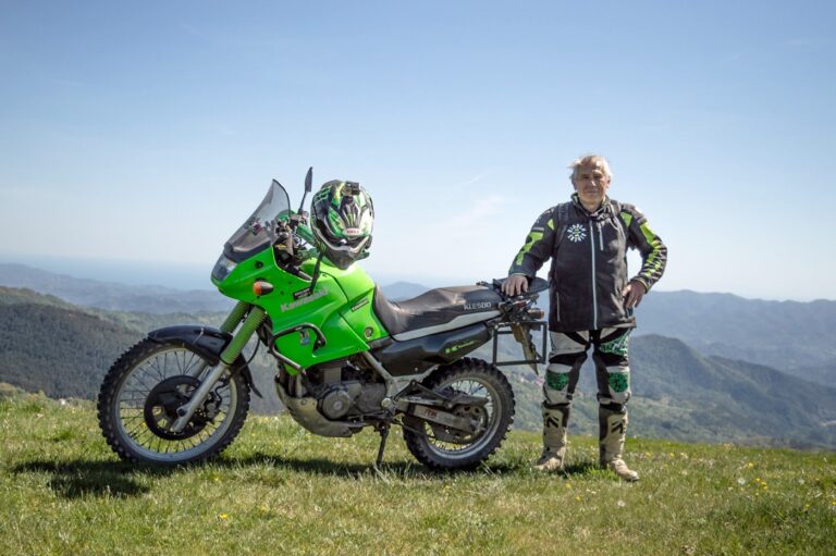 UomoMezzo di Alfredo Capello, 2026-05, Monte Stronzo (SP-MC), Kawasaki KLE500