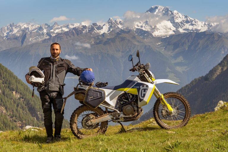 UomoMezzo Luca Nagini, 2020-06, Passo Dordona (BG-SO), Husqvarna 701 Enduro Long Raid