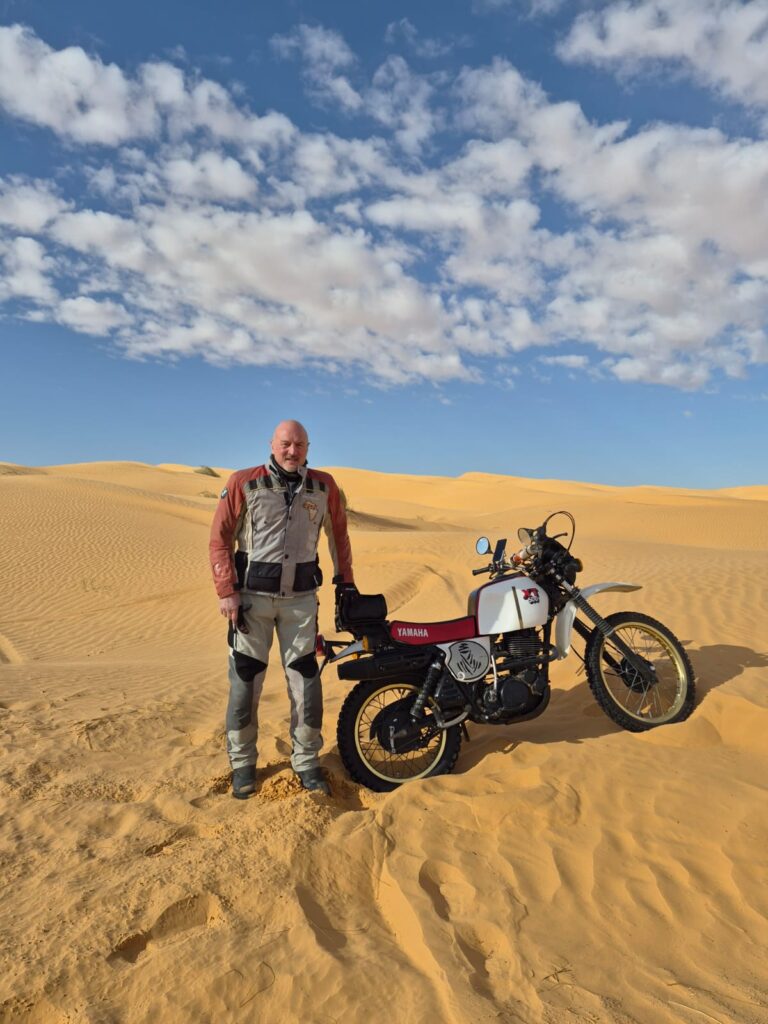 UomoMezzo Marino turatto, 2026-04, Geo Camp, Tunisia, Yamaha XT500