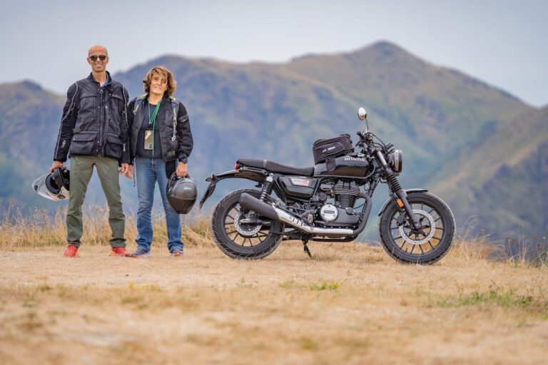 UomoMezzo di Andrea "Mistico" Varotto, 2026-07, UomoMezzoDay, Forte Geremia (GE), Honda CG 350, con Annalisa Gentile